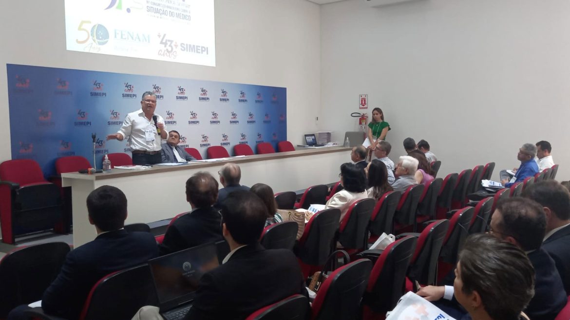 Vice-presidente-da-Força-debate-fortalecimento-do-sindicalismos-com-médicos-do-PI